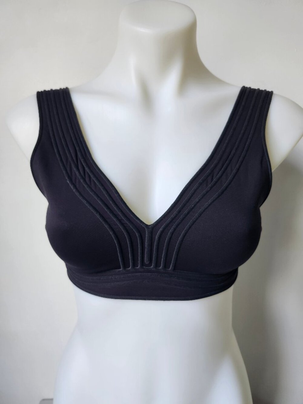 Lululemon Athletica Black Get in Line Technical Bra